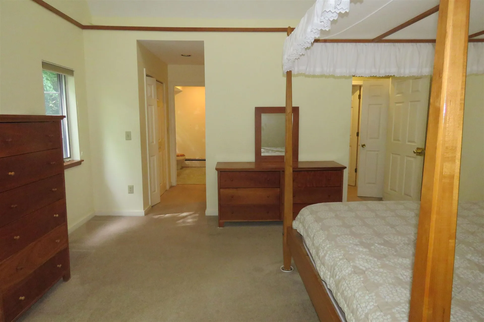 68 Chittenden Way Hartford VT 05059