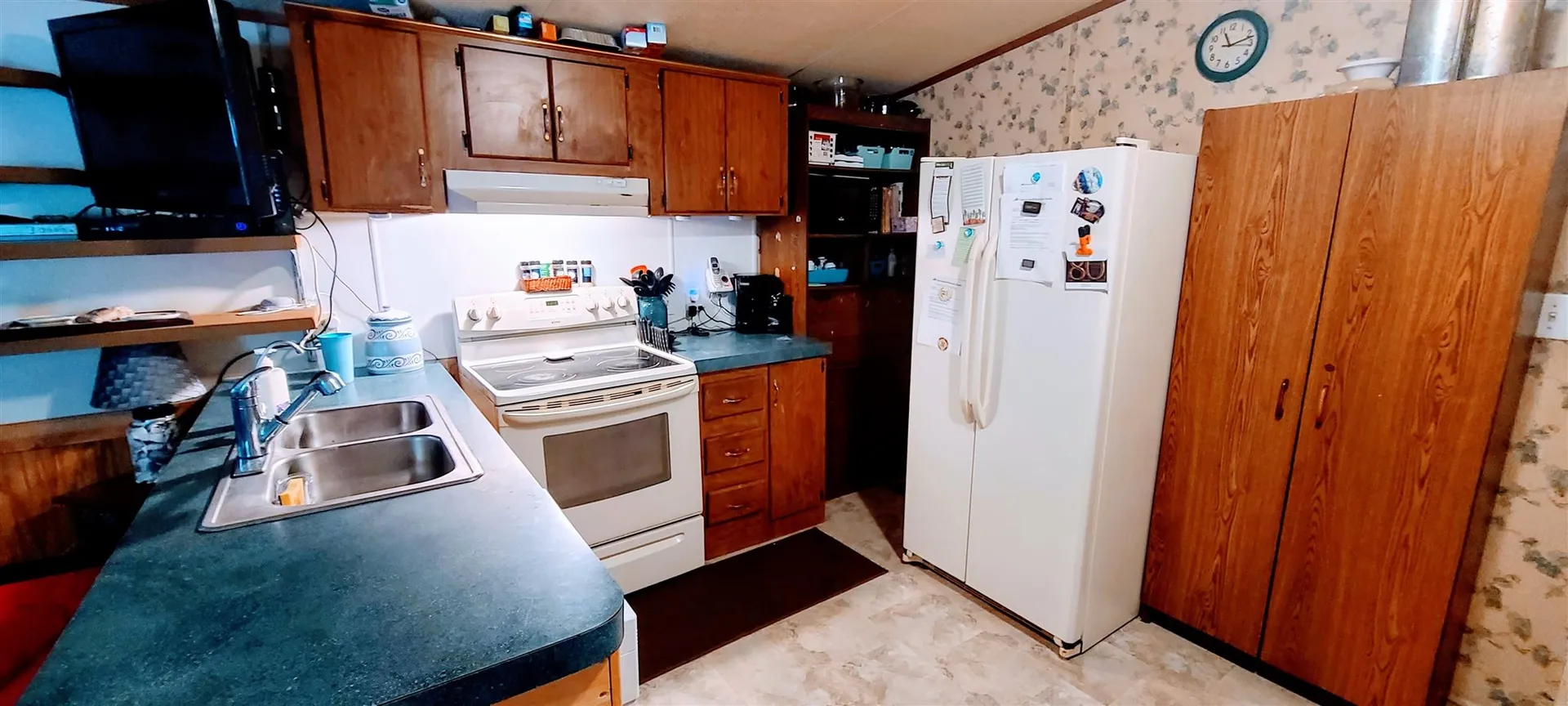 11 Bellic Street Claremont NH 03743