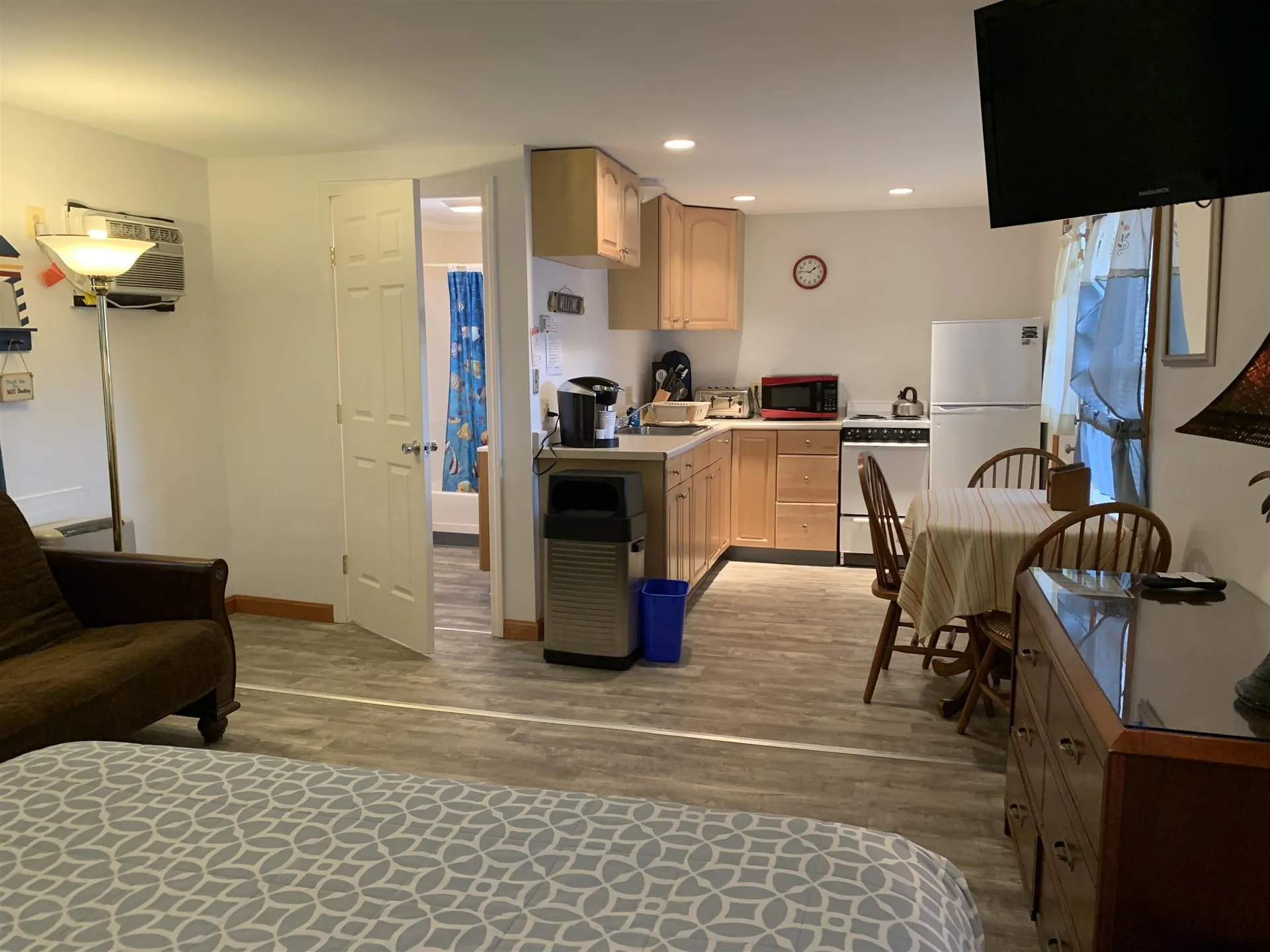 186 Ashworth Avenue Hampton NH 03842