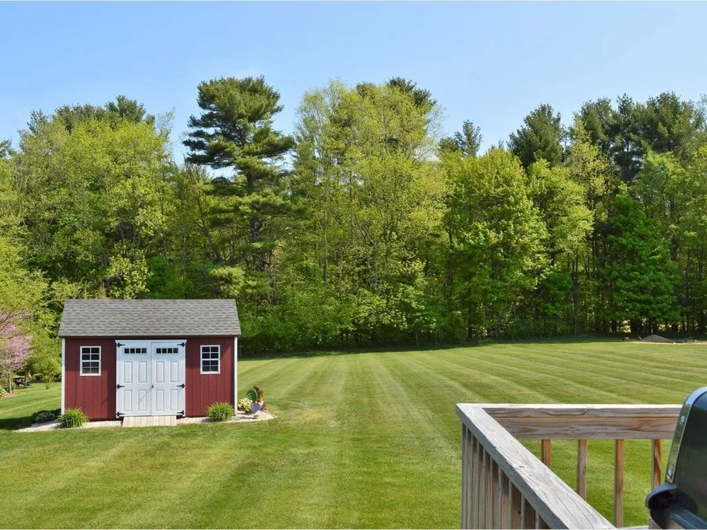 33 Sidesaddle Drive Milton VT 05468