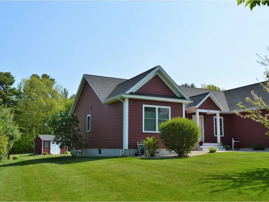 33 Sidesaddle Drive Milton VT 05468
