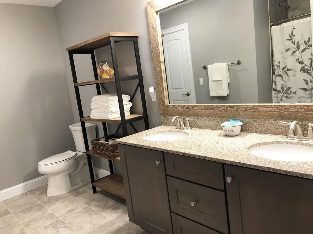 235 Skimobile Road Conway NH 03818