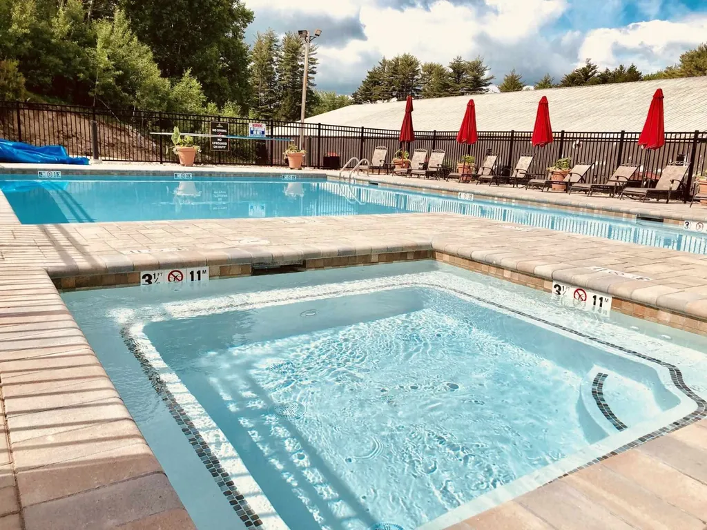235 Skimobile Road Conway NH 03818
