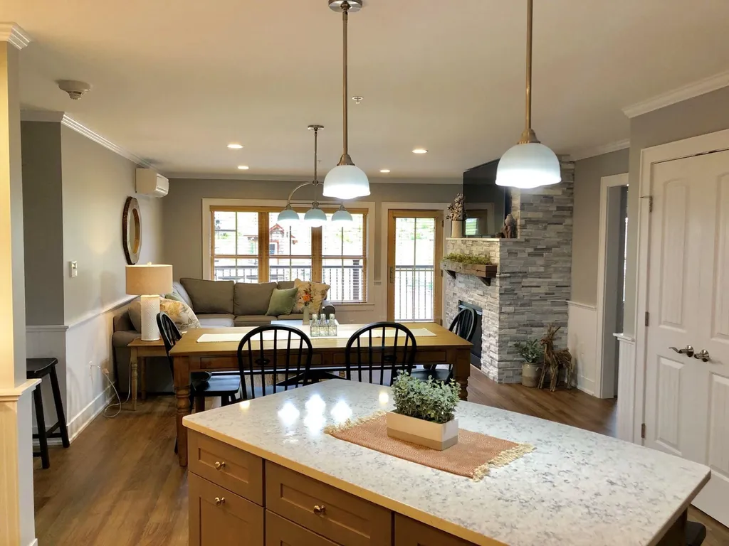 235 Skimobile Road Conway NH 03818