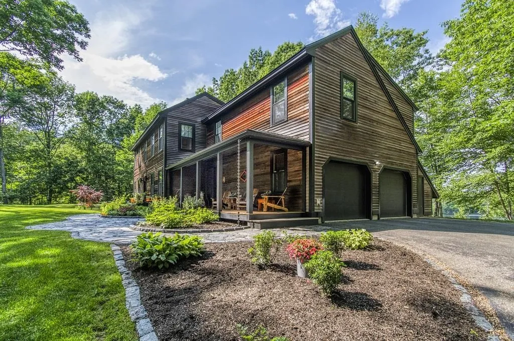 15 Hayes Road Madbury NH 03823