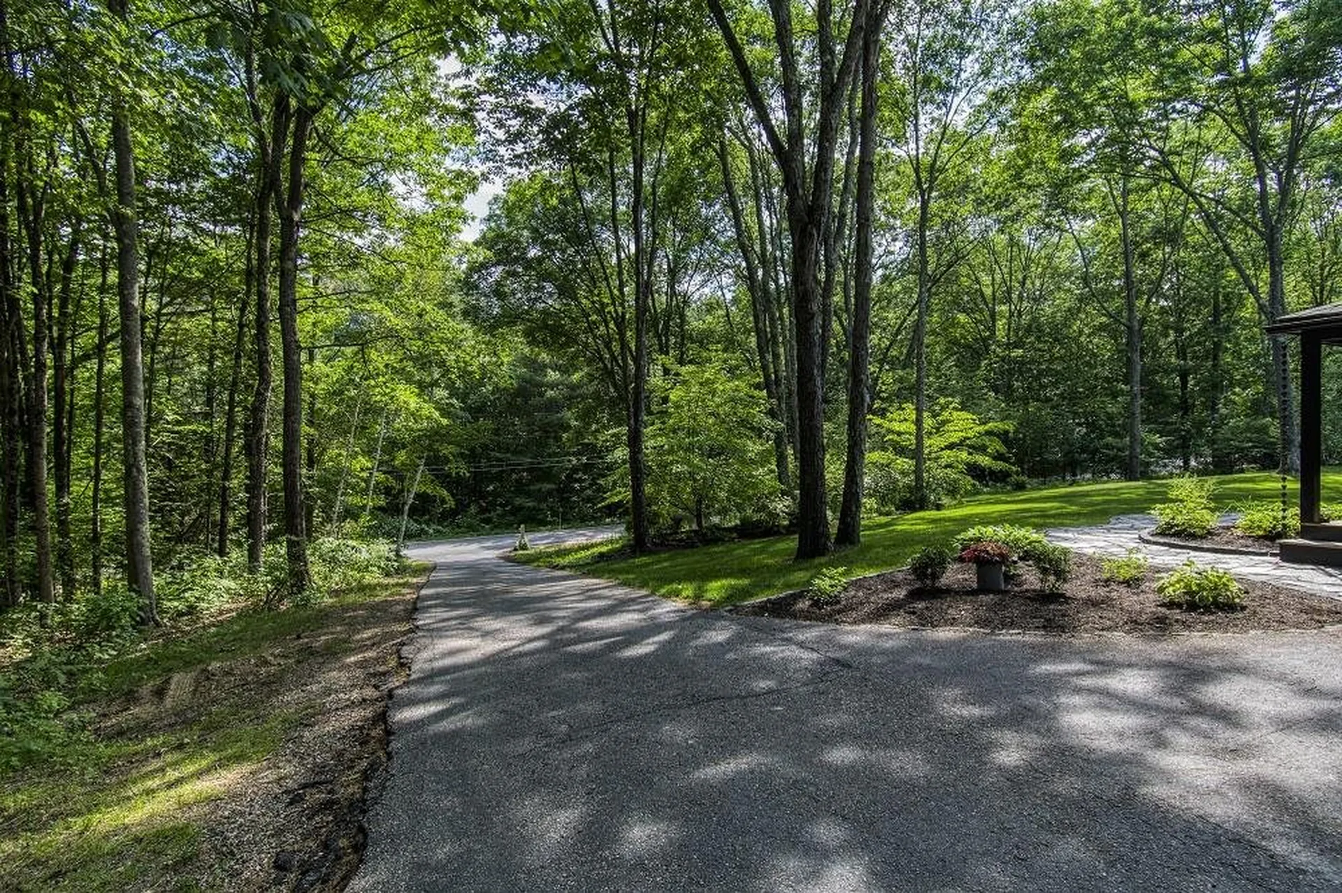 15 Hayes Road Madbury NH 03823