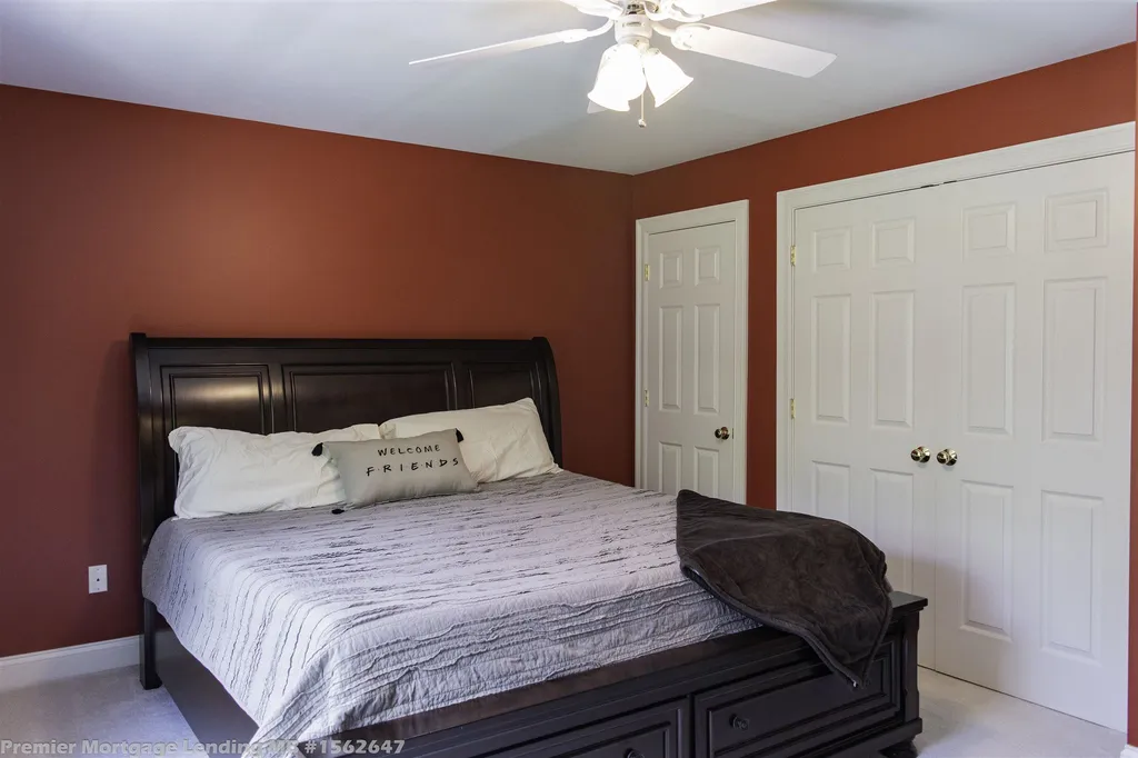 49 Lannan Drive Pelham NH 03076