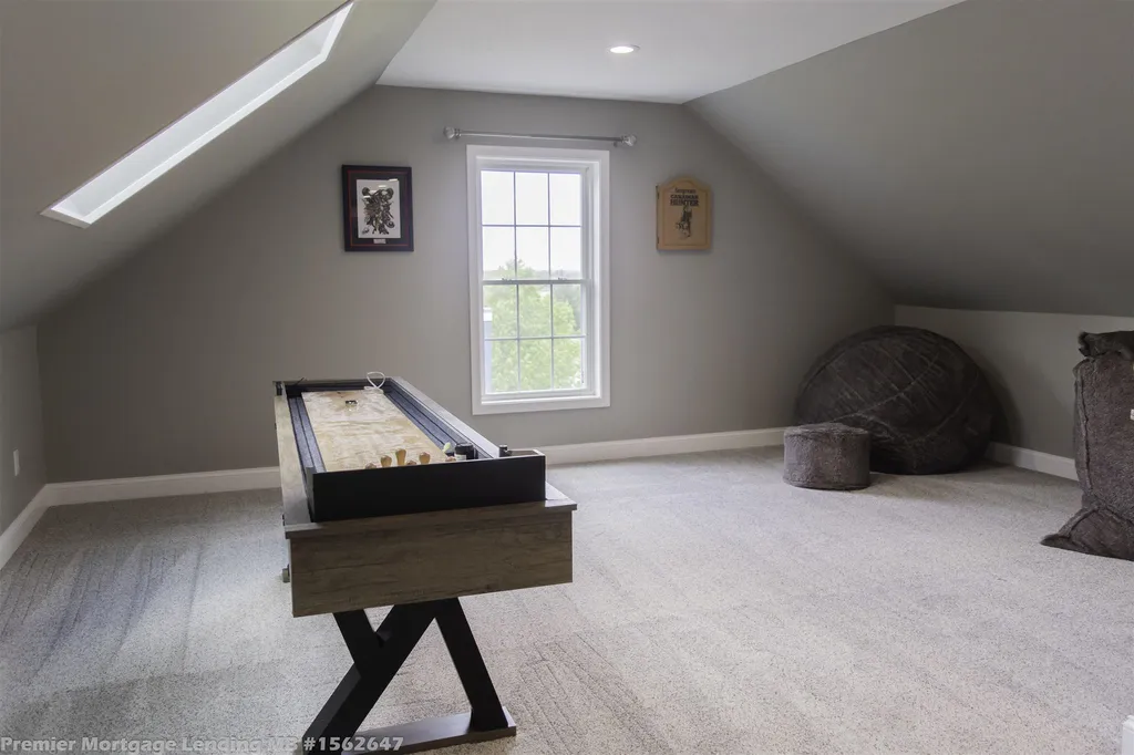 49 Lannan Drive Pelham NH 03076