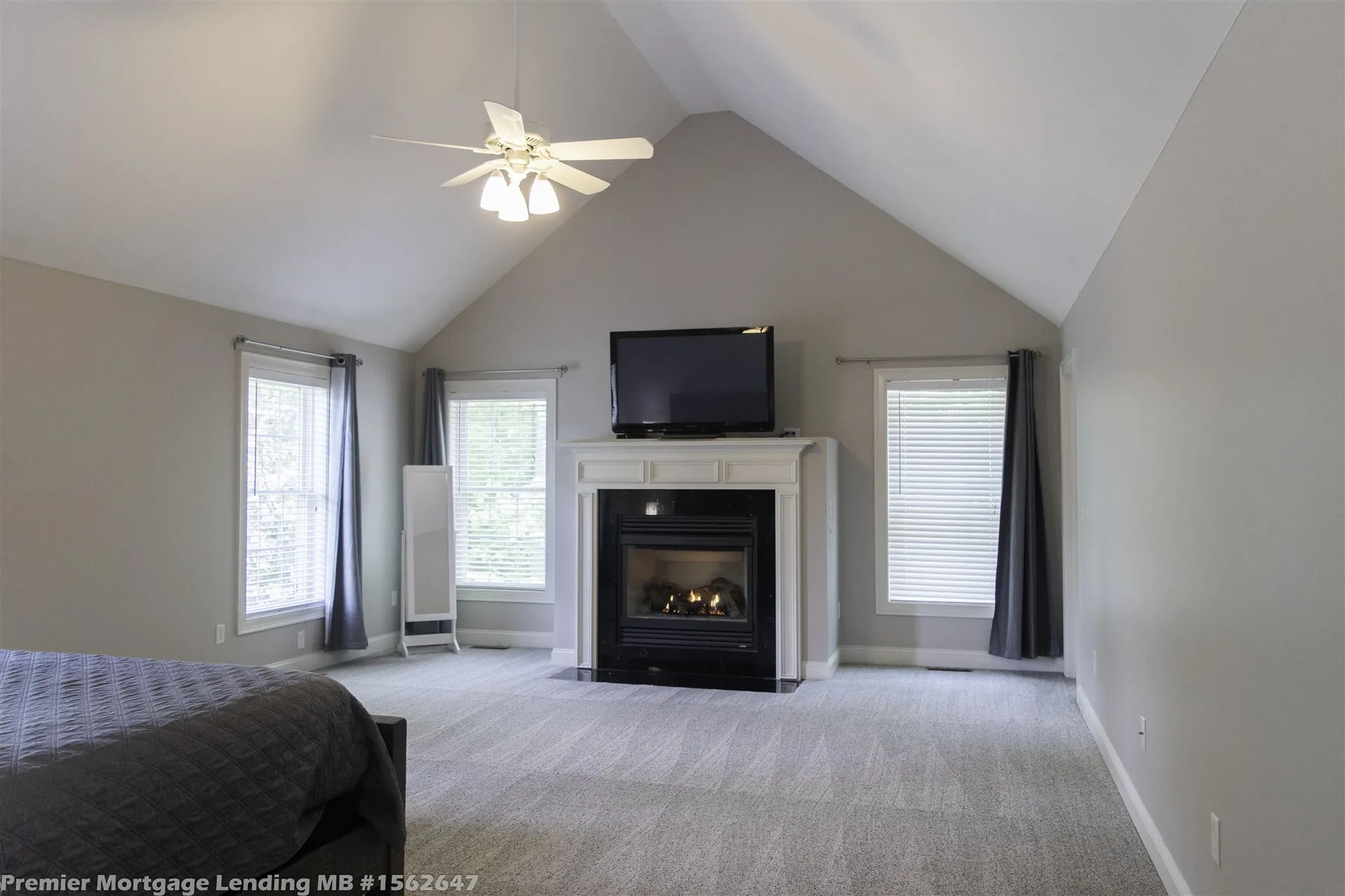 49 Lannan Drive Pelham NH 03076