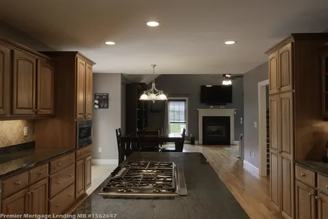 49 Lannan Drive Pelham NH 03076