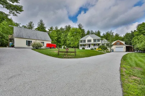 38 Rockwood Terrace Auburn NH 03032