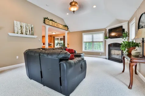 38 Rockwood Terrace Auburn NH 03032