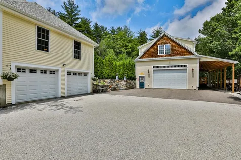 38 Rockwood Terrace Auburn NH 03032