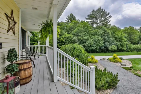 38 Rockwood Terrace Auburn NH 03032