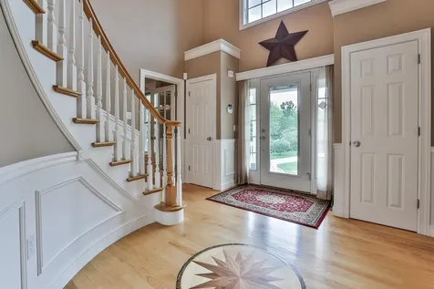 38 Rockwood Terrace Auburn NH 03032
