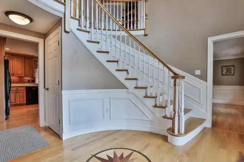 38 Rockwood Terrace Auburn NH 03032