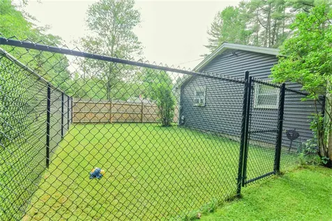 4 Bean Hill Road Northfield NH 03276