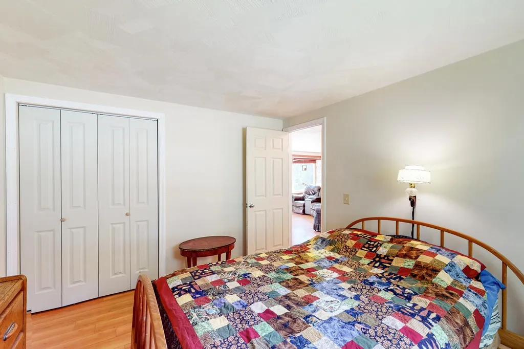 22 Hatch Corner Road Meredith NH 03253