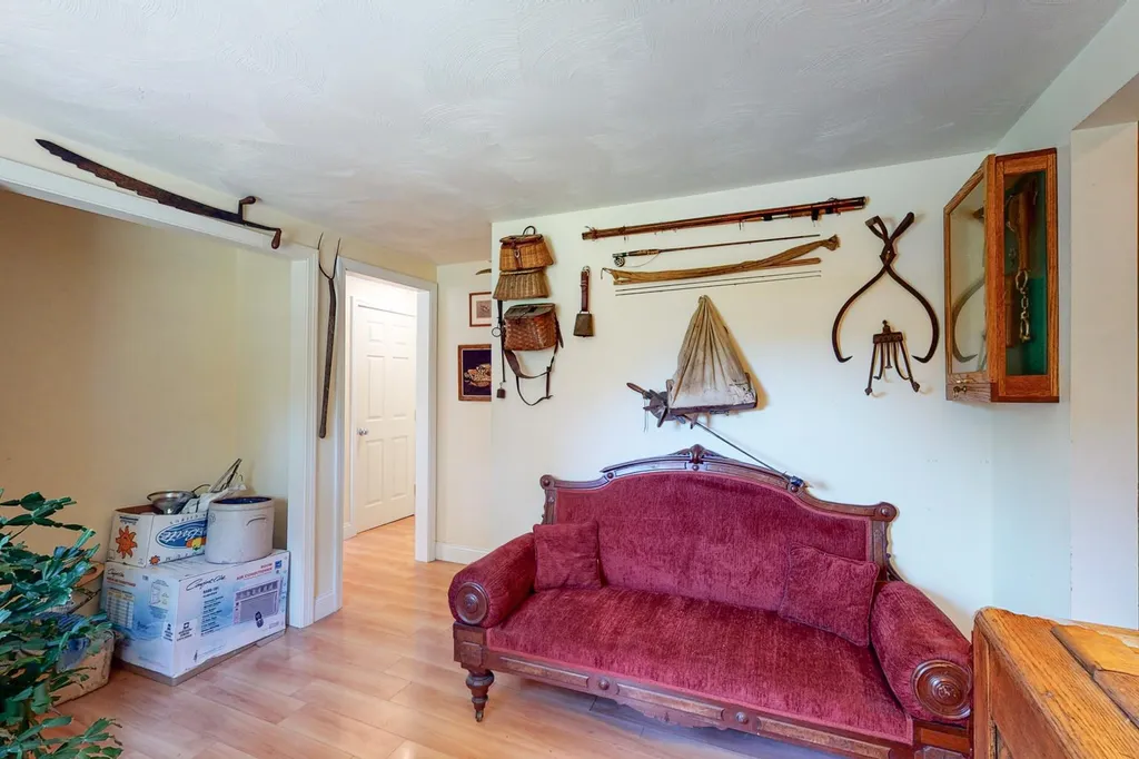 22 Hatch Corner Road Meredith NH 03253