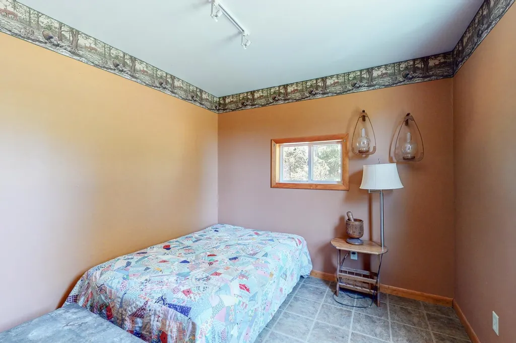 22 Hatch Corner Road Meredith NH 03253