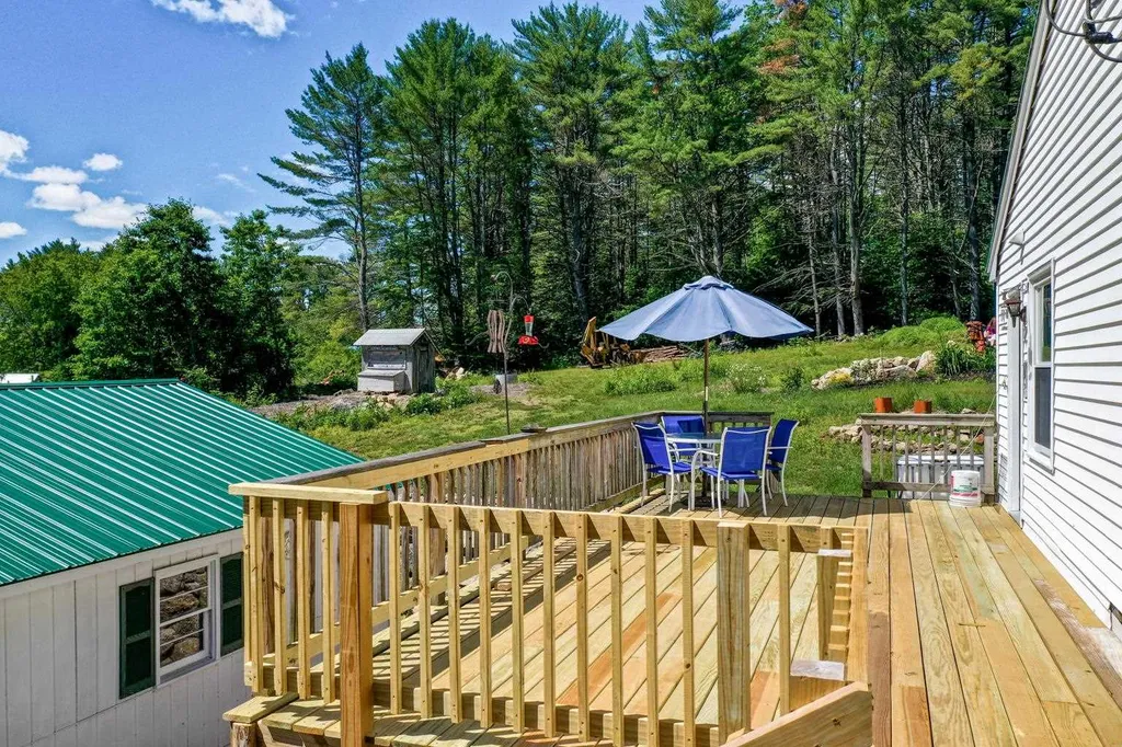 22 Hatch Corner Road Meredith NH 03253