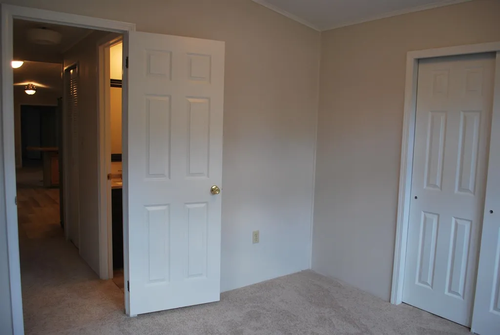 11 Greatstone Drive Nashua NH 03063