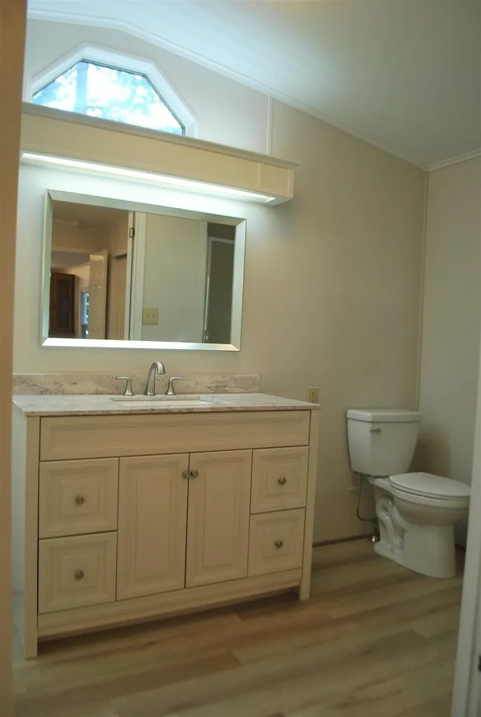 11 Greatstone Drive Nashua NH 03063