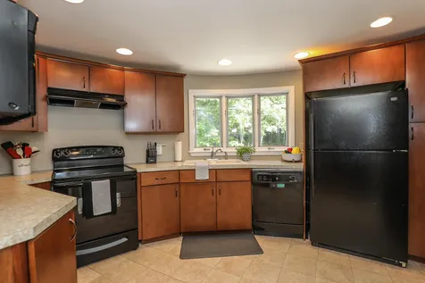 4 Prospect Hill Road Sunapee NH 03782