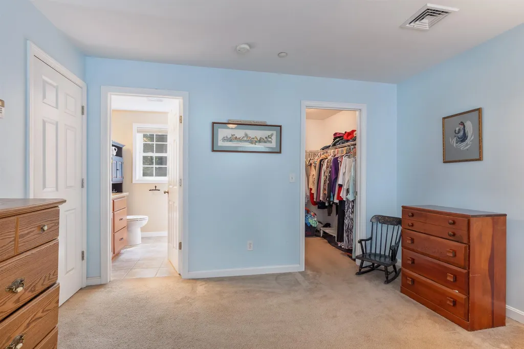 8 Walnut Farm Road Newton NH 03858