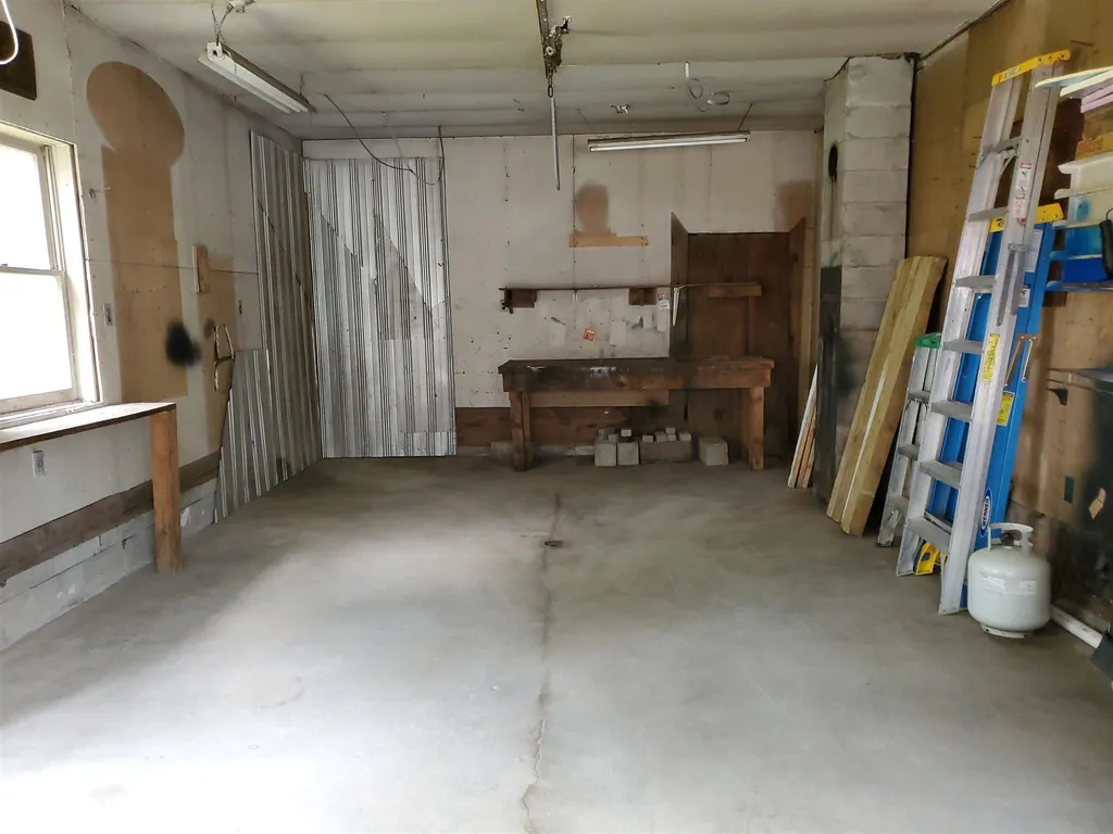 408 Howe Hill Road Grantham NH 03753