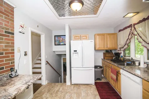 4 Williams Road Hillsborough NH 03244
