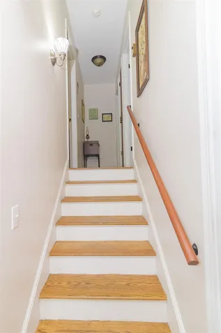 4 Williams Road Hillsborough NH 03244