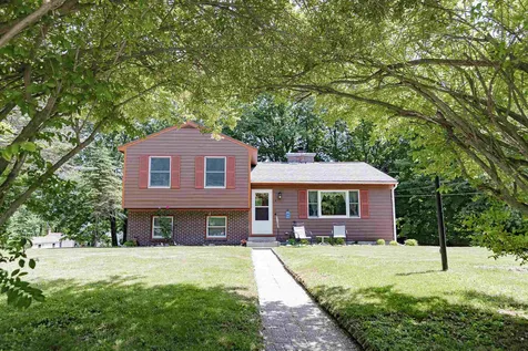 4 Williams Road Hillsborough NH 03244