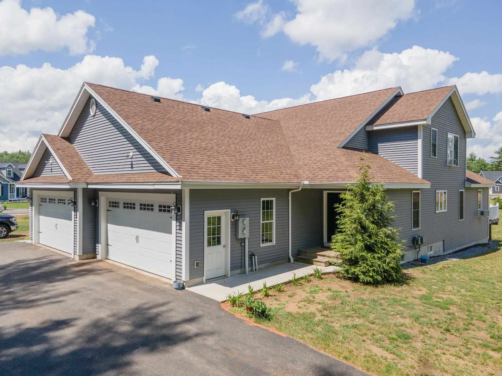 7208 School Street Loudon NH 03307