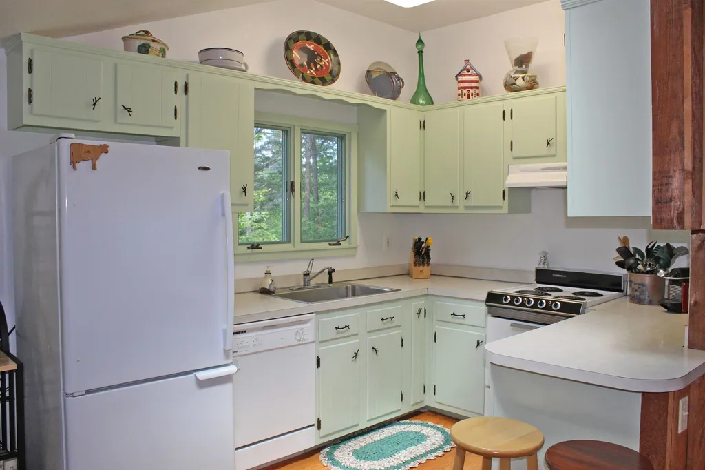 227 Old Sawmill Road Londonderry VT 05148