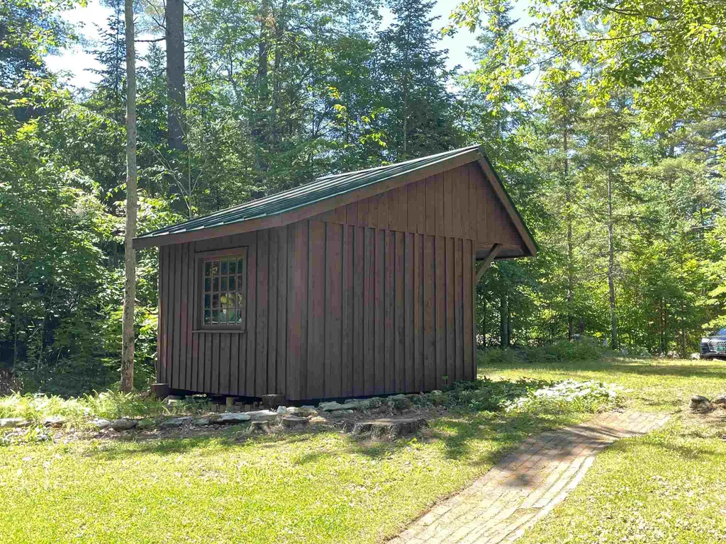 227 Old Sawmill Road Londonderry VT 05148