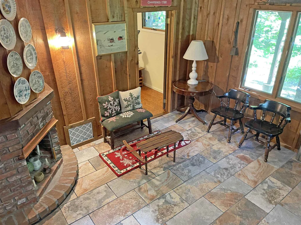 227 Old Sawmill Road Londonderry VT 05148