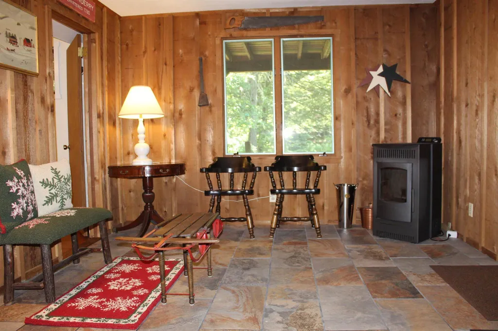 227 Old Sawmill Road Londonderry VT 05148