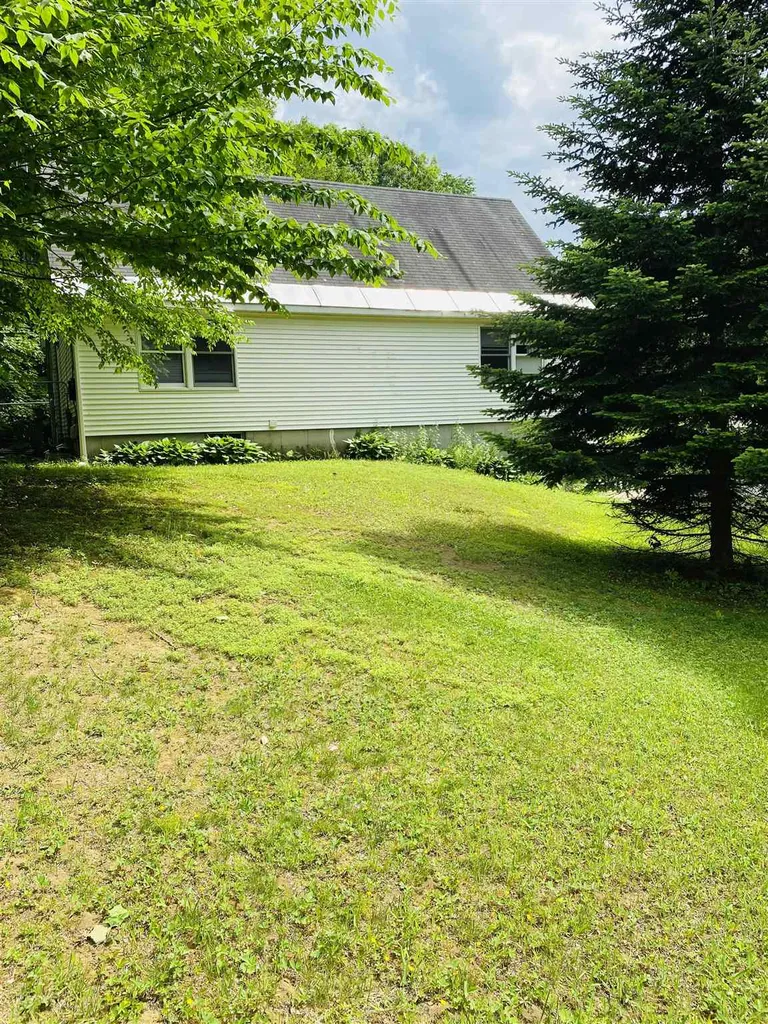 34 Gill Drive Guilford VT 05301