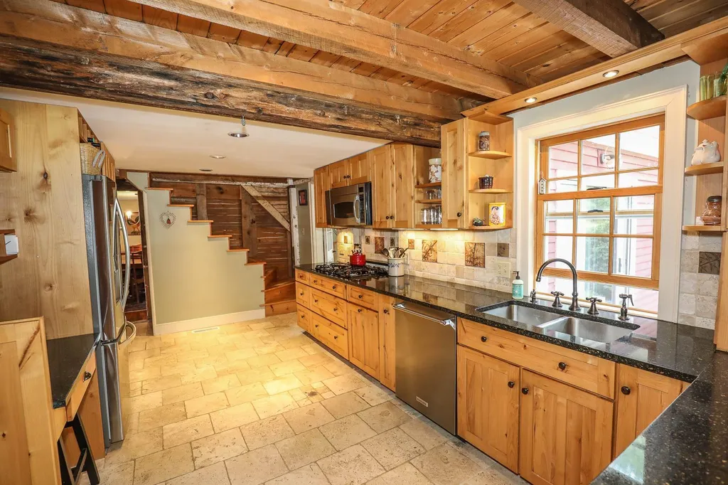 134 Blake Road Epping NH 03042