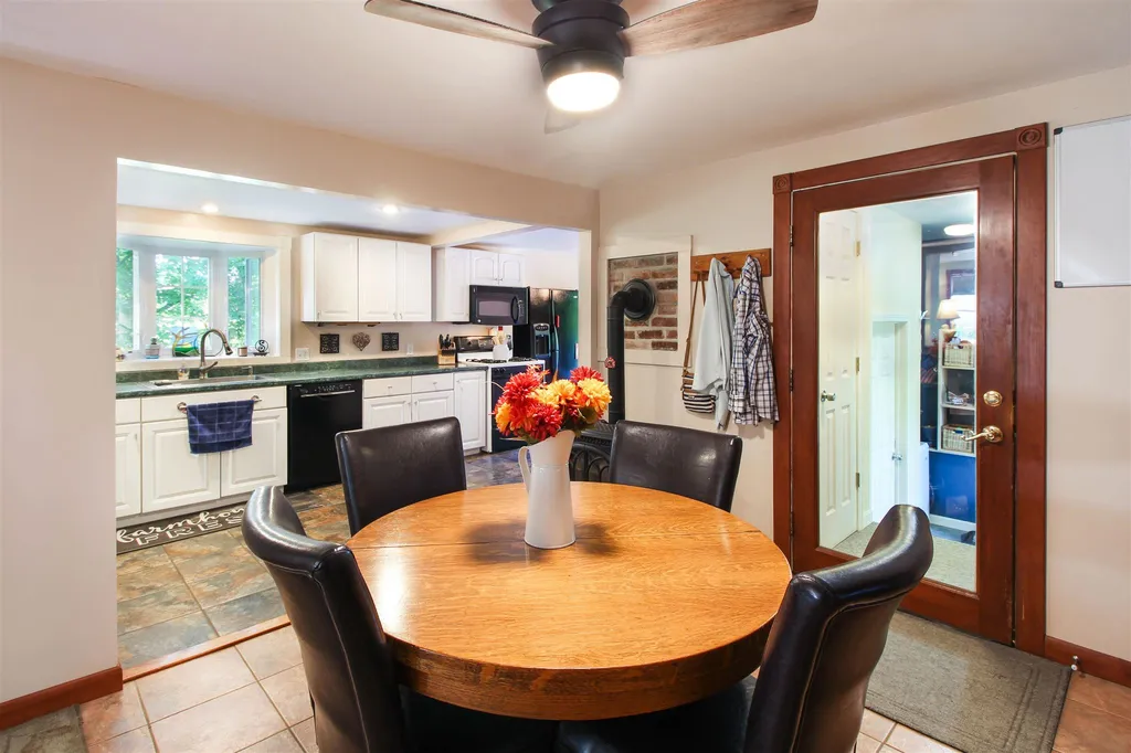 22 Hodgekins Place North Grand Isle VT 05458