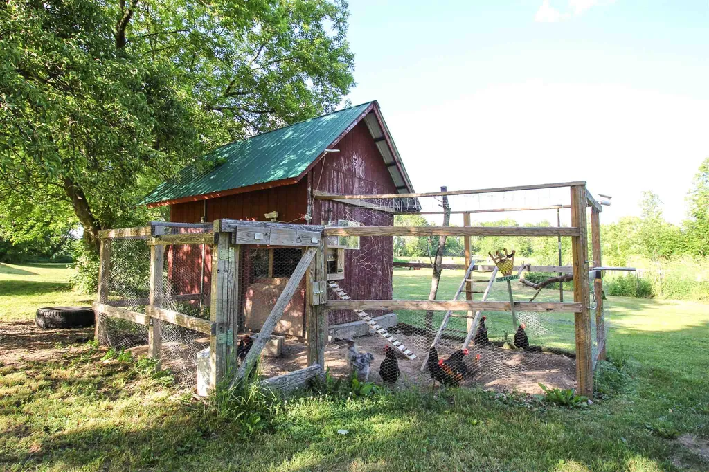 22 Hodgekins Place North Grand Isle VT 05458