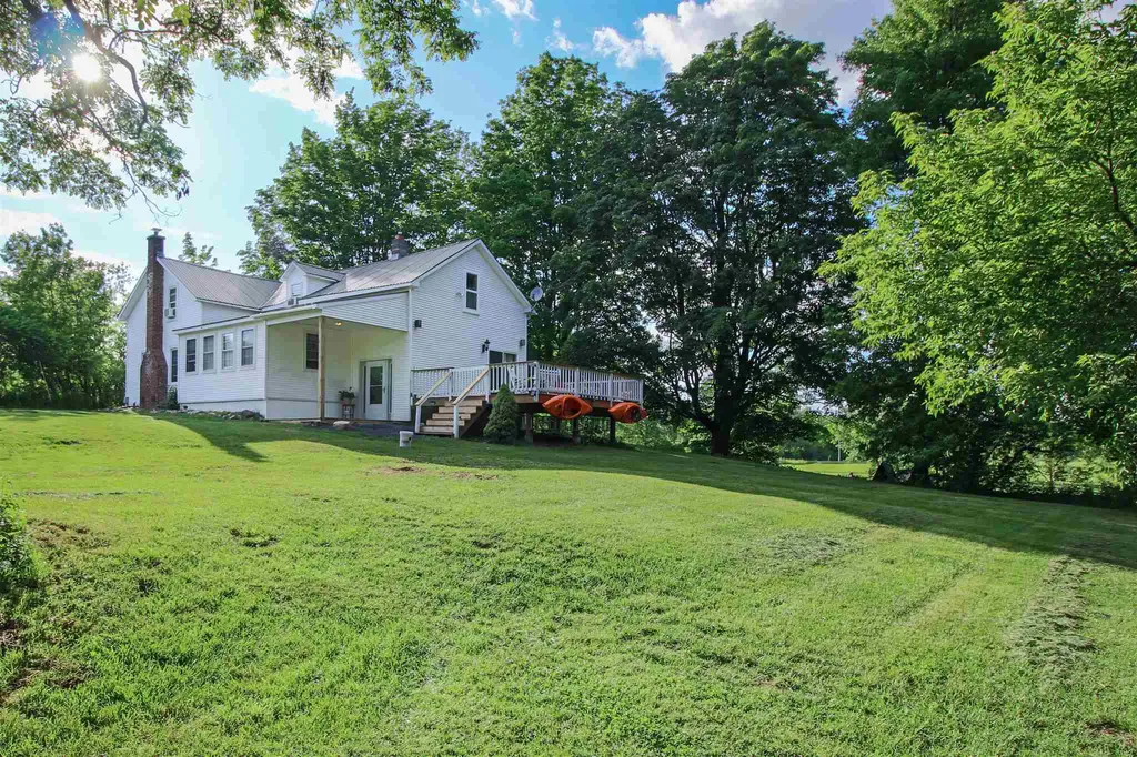 22 Hodgekins Place North Grand Isle VT 05458