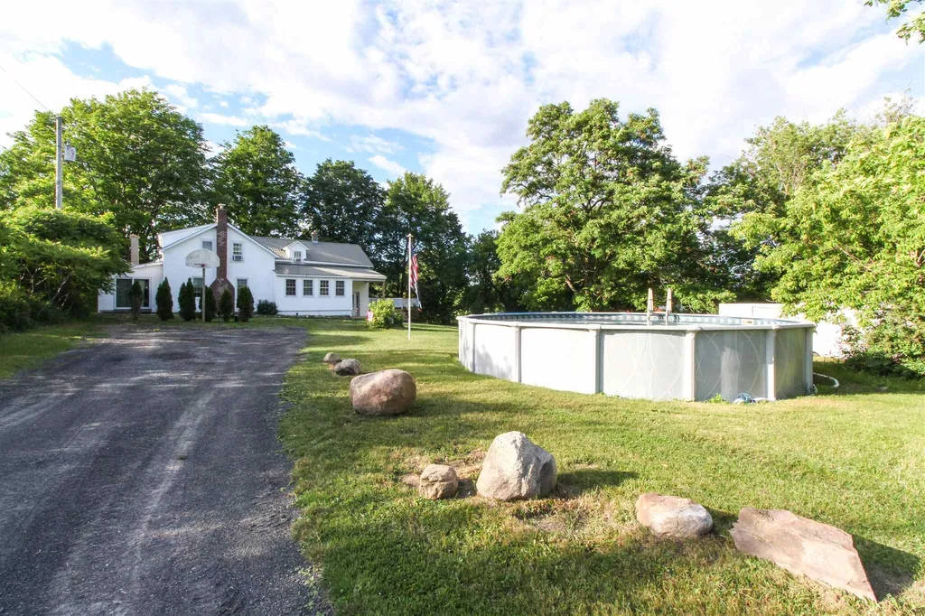 22 Hodgekins Place North Grand Isle VT 05458