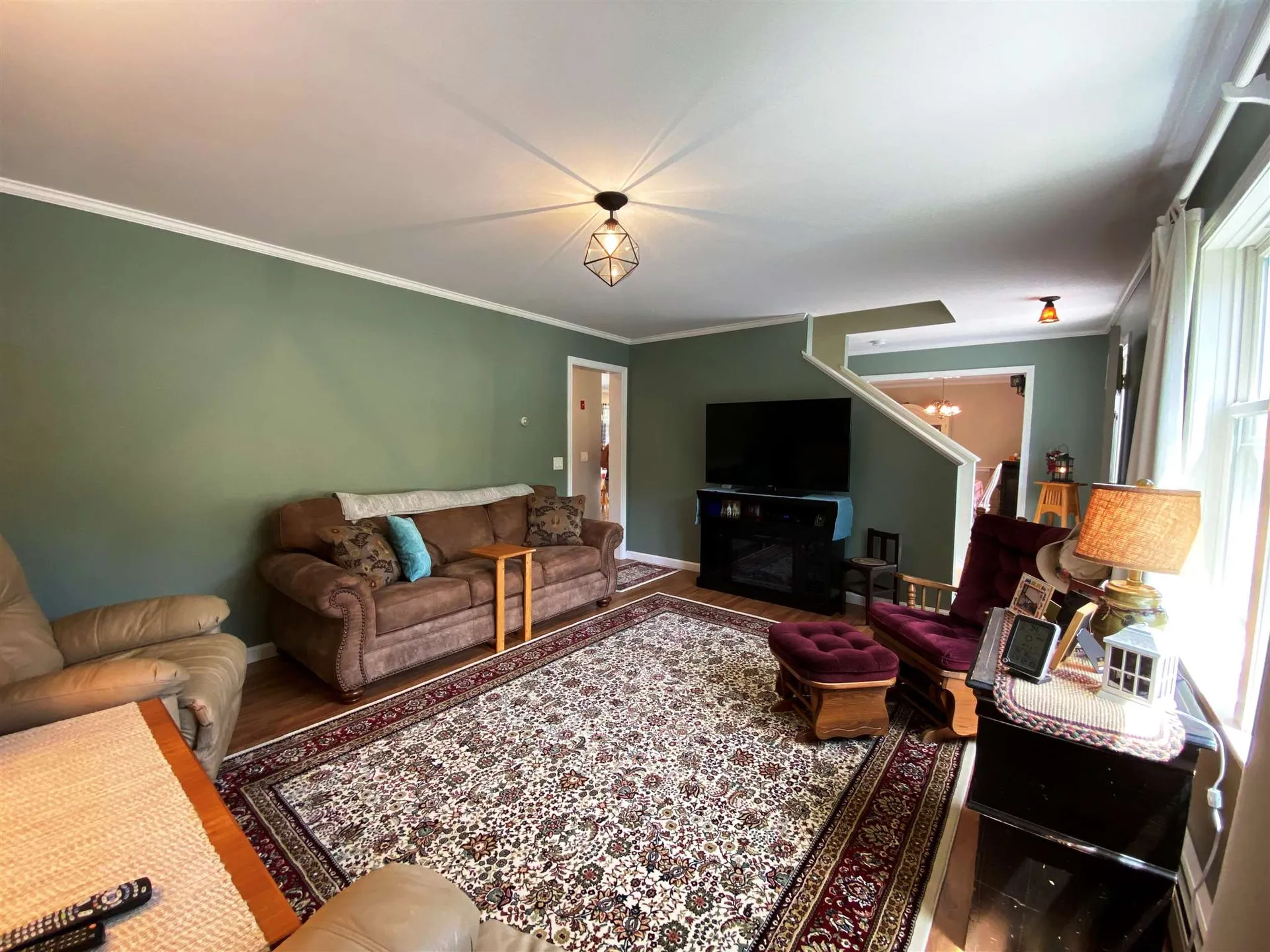 28 Rockwood Avenue Jefferson NH 03583