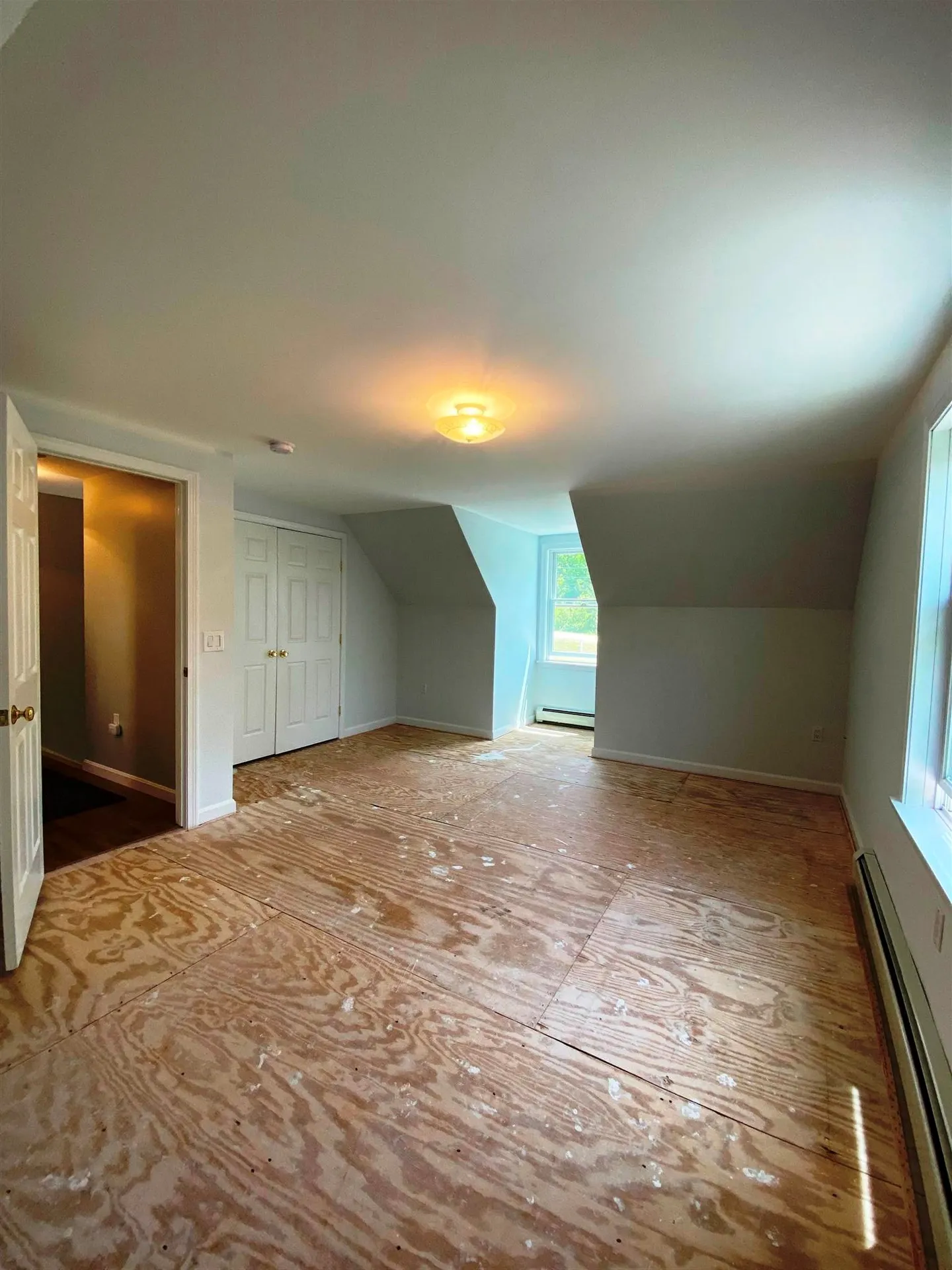 28 Rockwood Avenue Jefferson NH 03583
