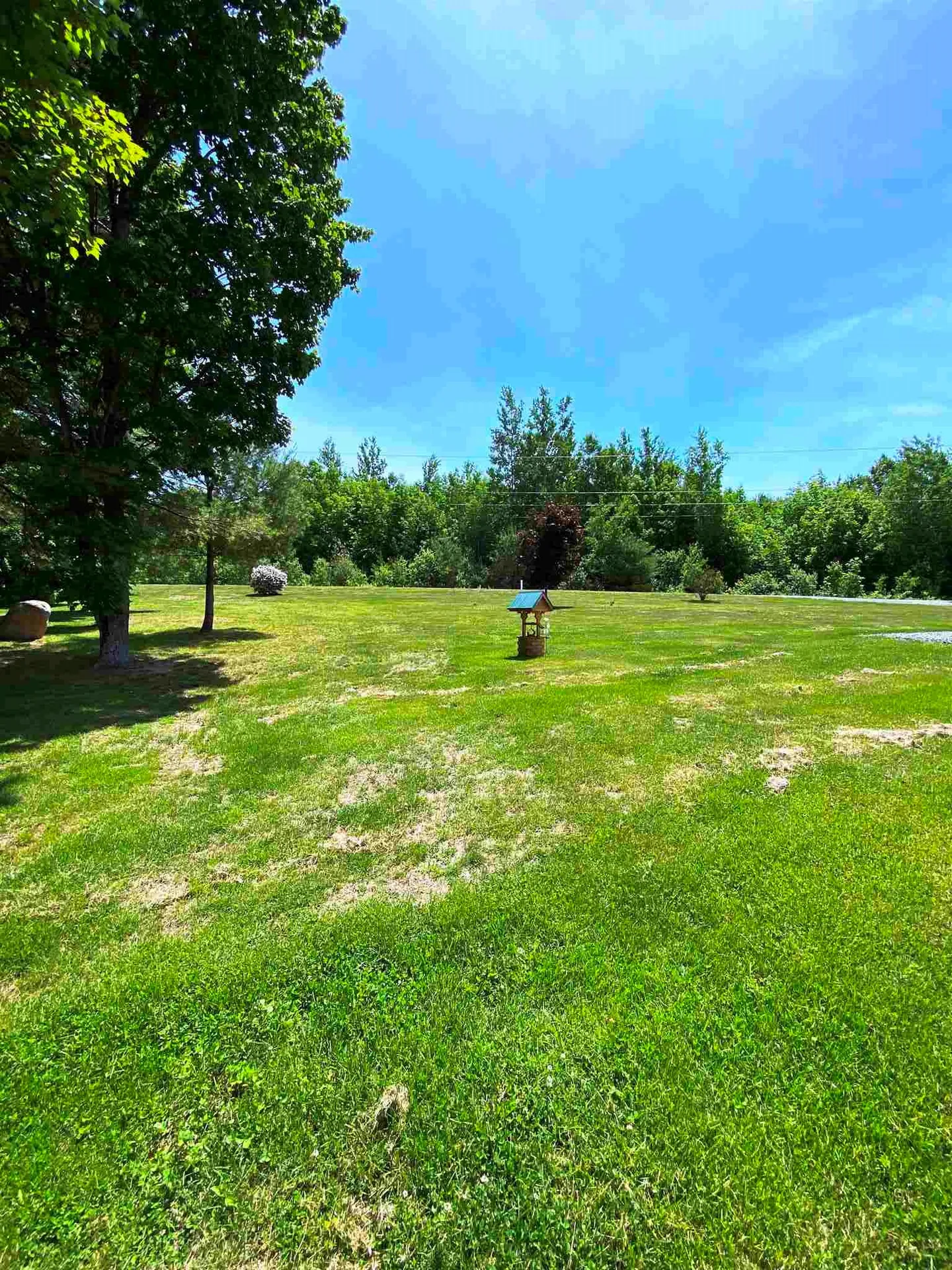 28 Rockwood Avenue Jefferson NH 03583