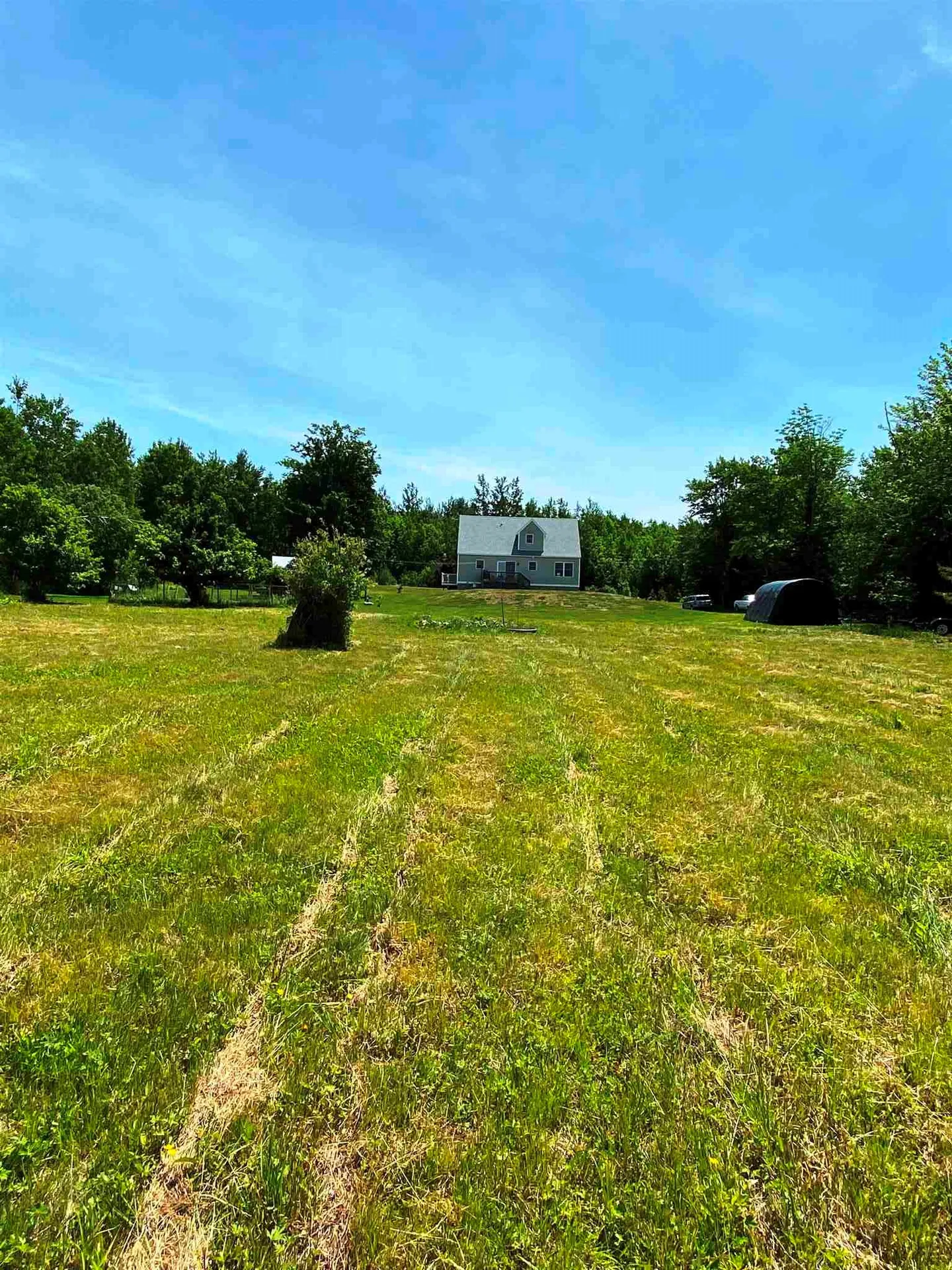 28 Rockwood Avenue Jefferson NH 03583