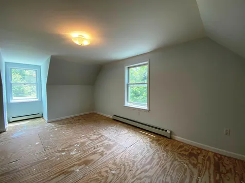 28 Rockwood Avenue Jefferson NH 03583