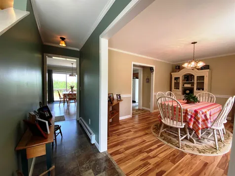 28 Rockwood Avenue Jefferson NH 03583